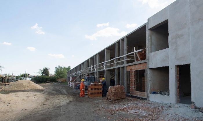 Florencio Varela - Avances en la construcción de viviendas en Villa Arias